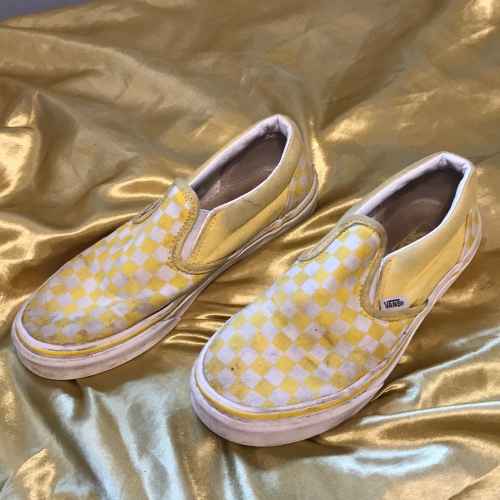 Yellow checkered slip on vans!